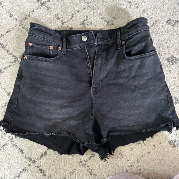 American Eagle Stretch Denim 90s Boyfriend Short 4 - Picture 2 of 5